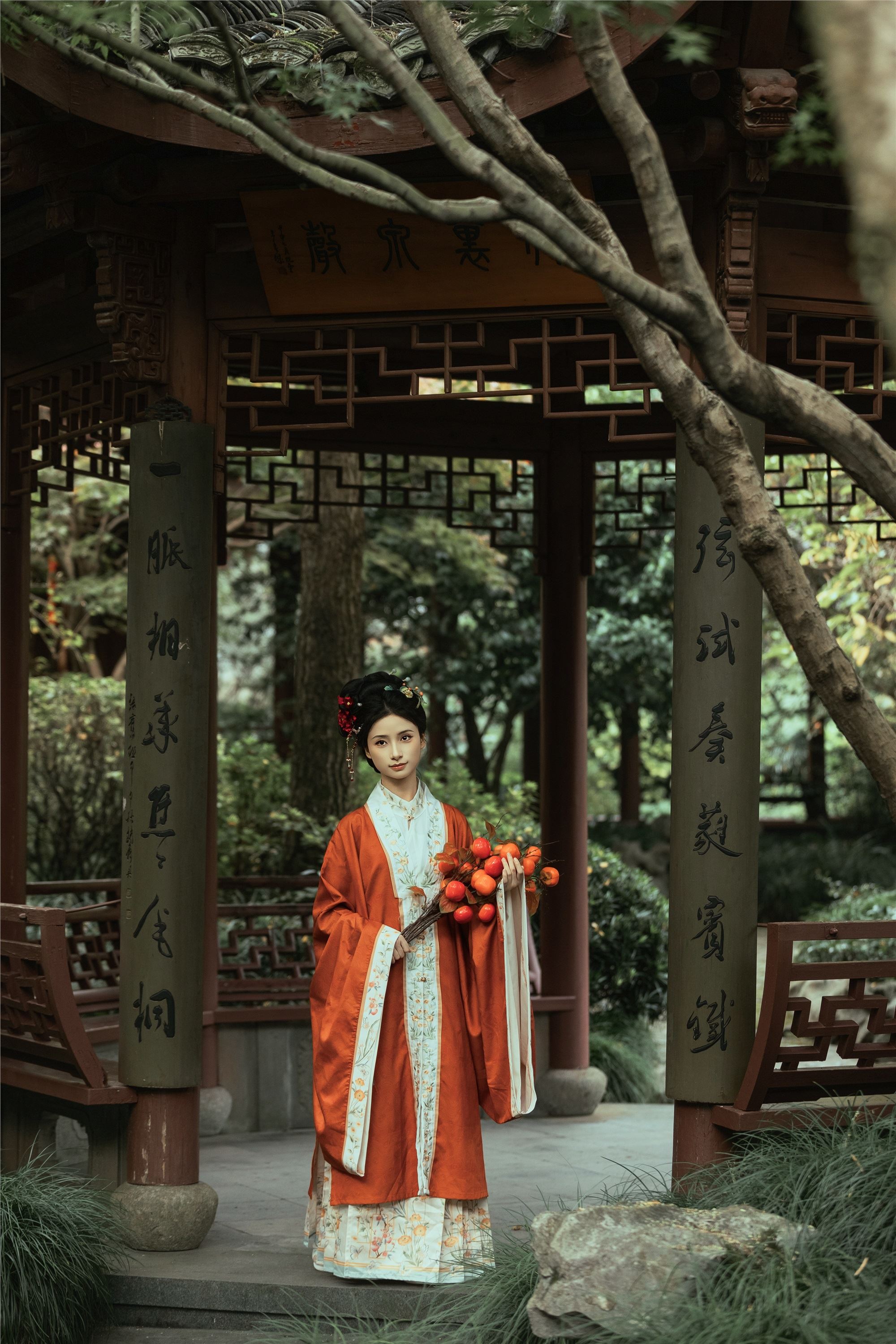 YITUYU艺图语 2025.01.26 秋游故寺 眸小妖